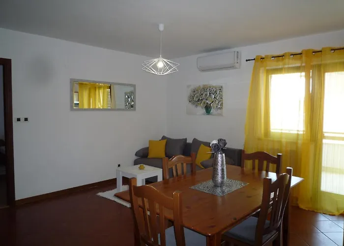 Tina Apartment *