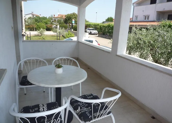 Tina Διαμέρισμα