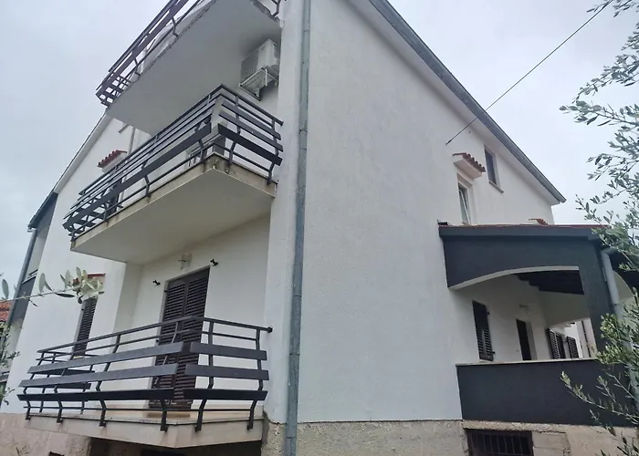 Tina Διαμέρισμα *